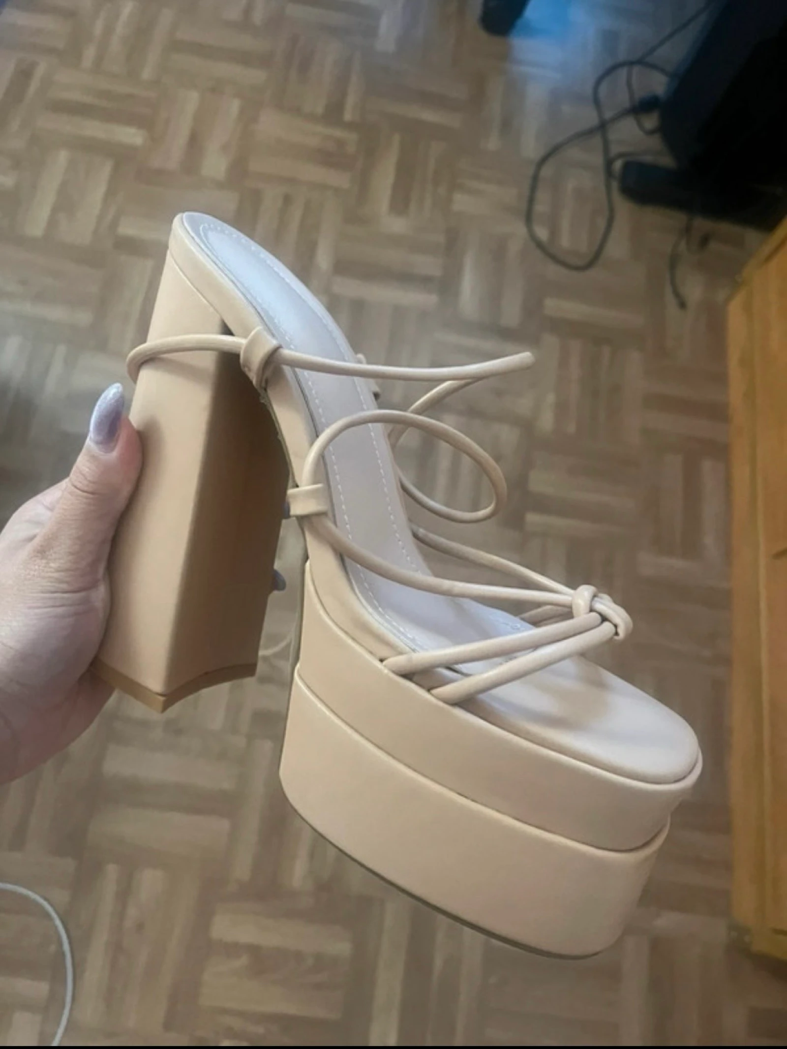 Talón de plataforma beige – photo 3